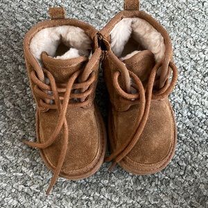 Size 8 kids Neumel II Boot. chestnut color